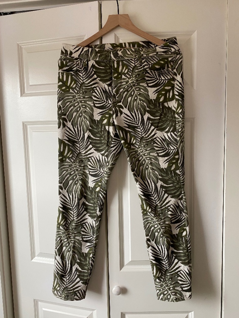 Tommy Bahama Pants